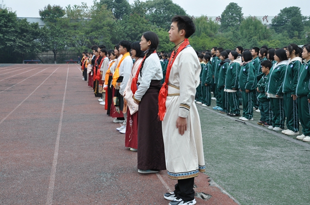 誦讀中華傳統(tǒng)國學(xué)經(jīng)典，踐行“五個(gè)學(xué)會(huì)三個(gè)規(guī)范”2.jpg